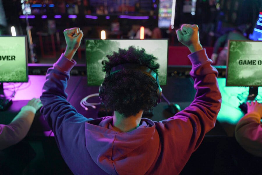Esports Gold Rush: 5 Proven Business Models in Gaming’s $1.8B Economy