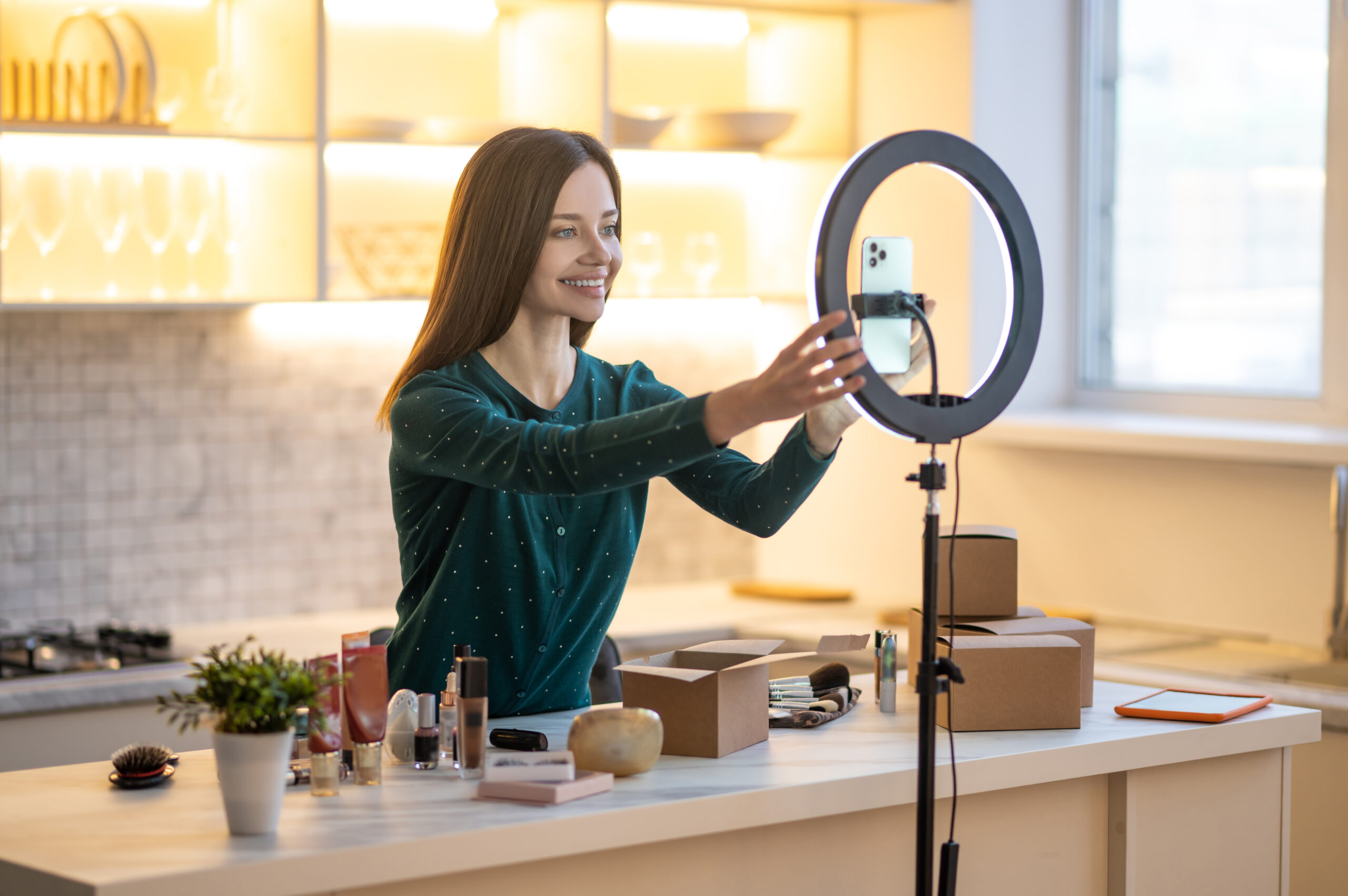 Live Commerce: How Real-Time Shopping Experiences Drive Sales